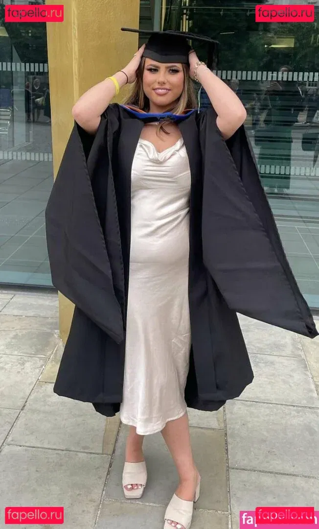 Emma W Onlyfans Photo Gallery 