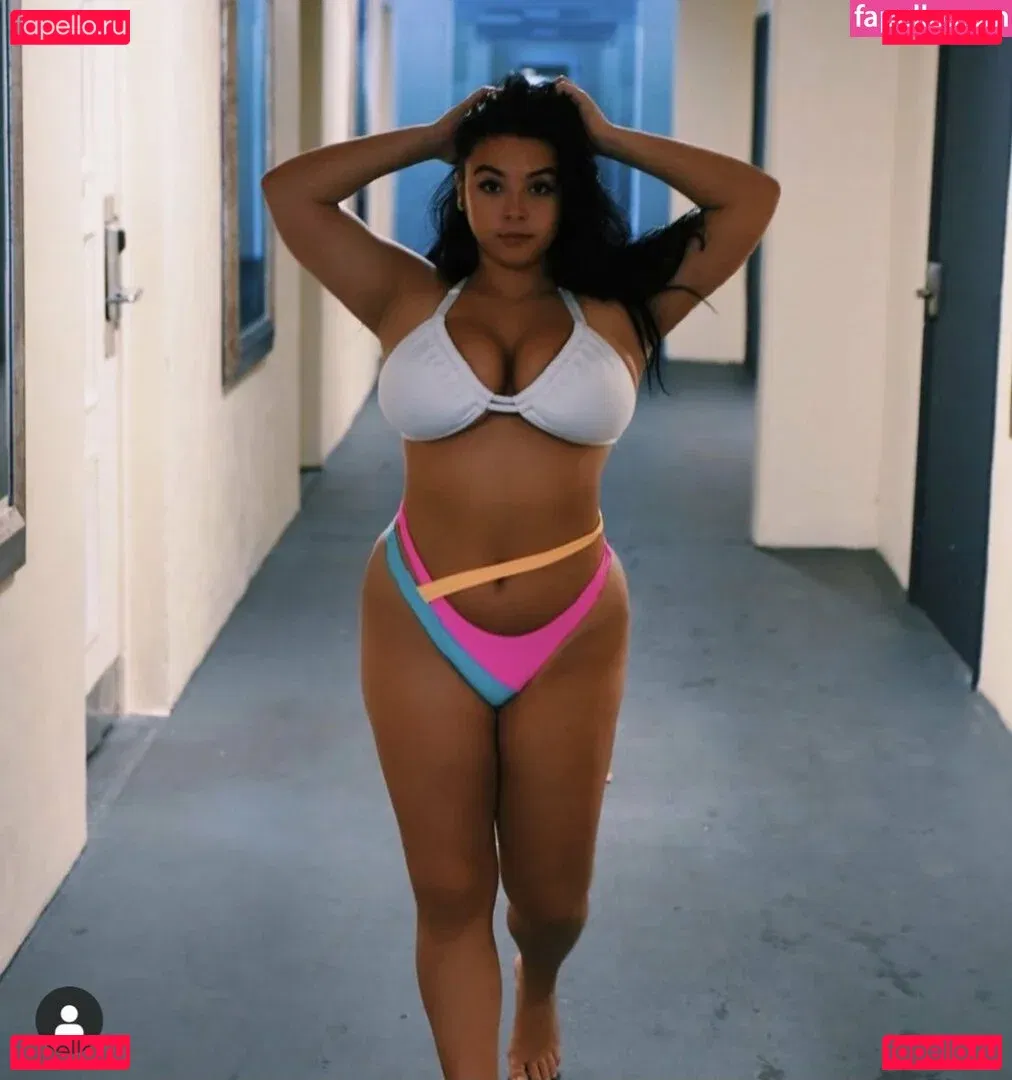 Emma W Onlyfans Photo Gallery 