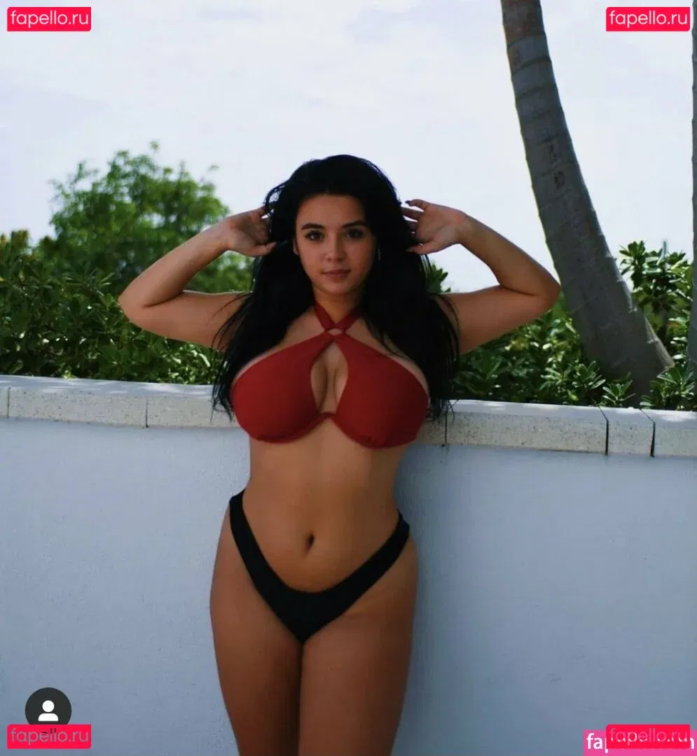 Emma W Onlyfans Photo Gallery 