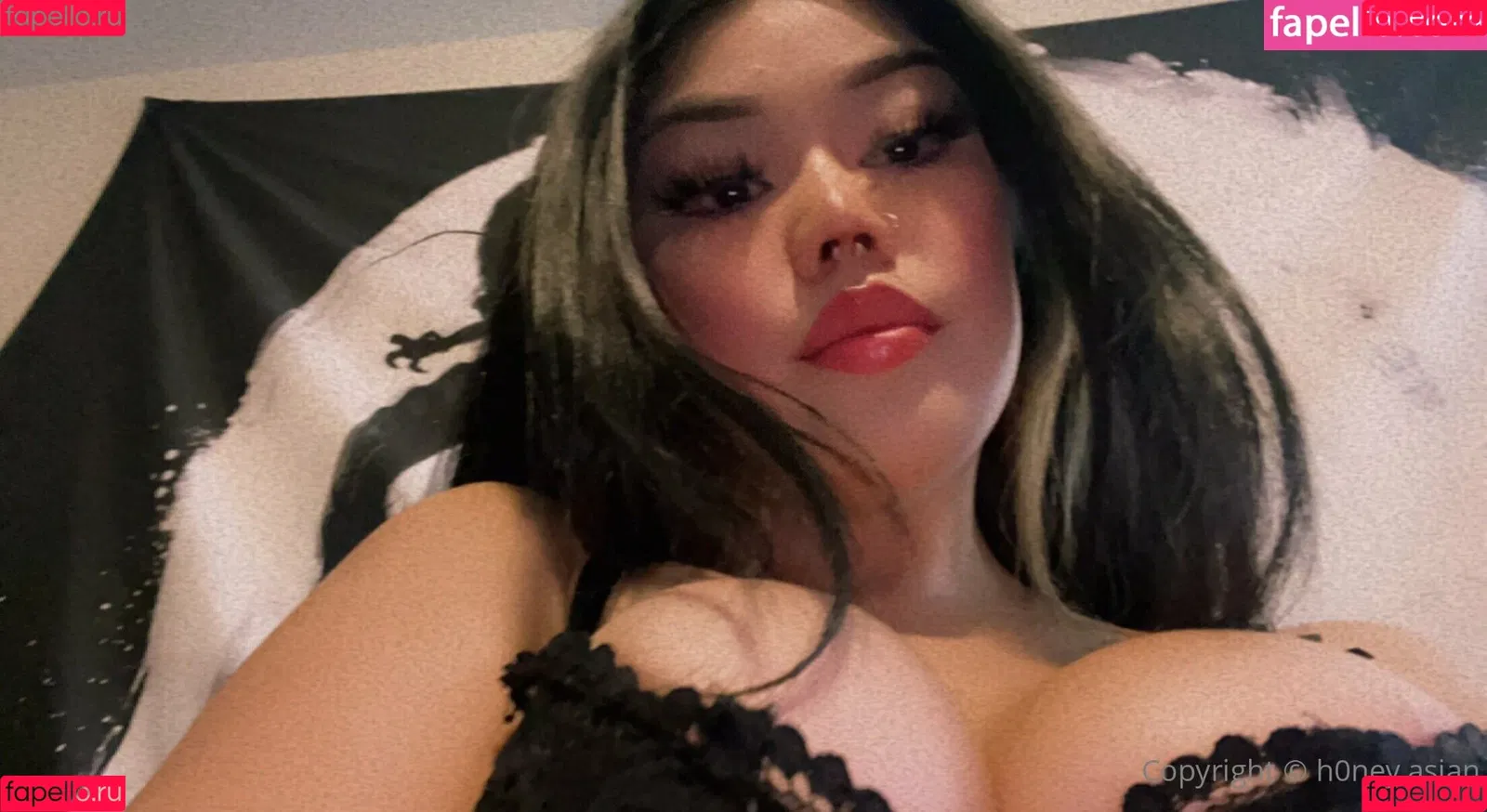 h0ney.asian Onlyfans Photo Gallery 