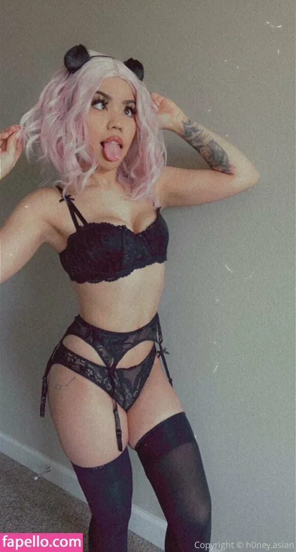 h0ney.asian Onlyfans Photo Gallery 