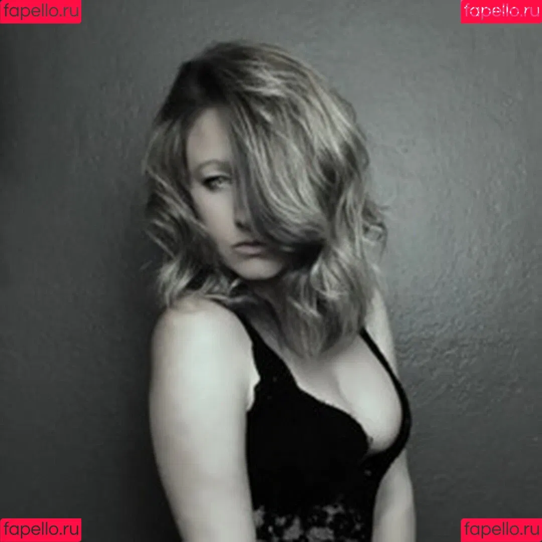 RayRachel Onlyfans Photo Gallery 