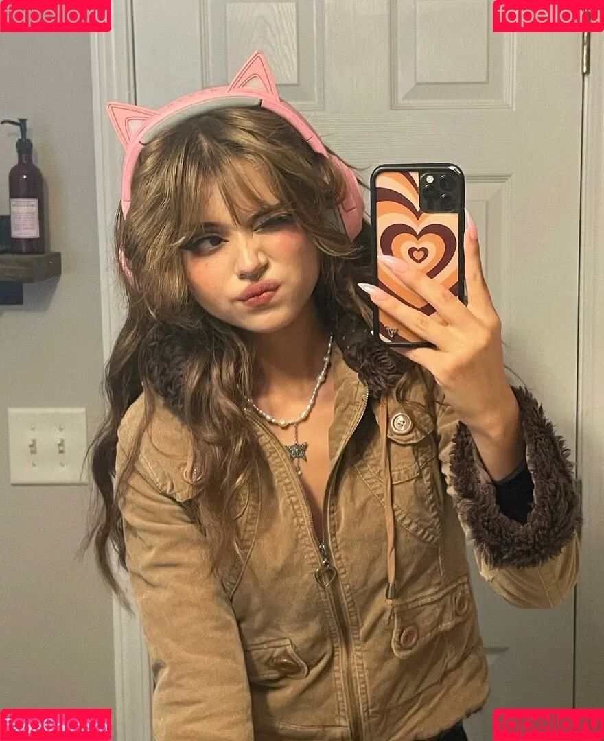 hellbabyeve Onlyfans Photo Gallery 