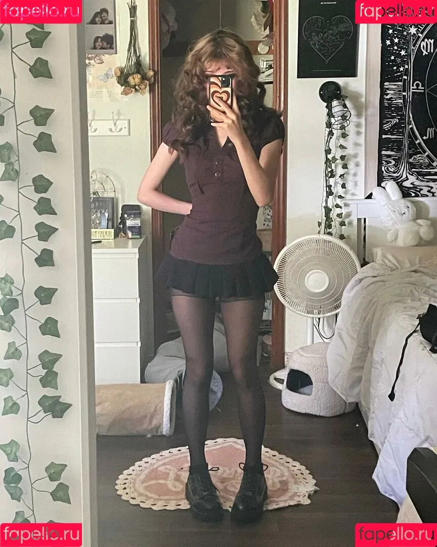 hellbabyeve Onlyfans Photo Gallery 