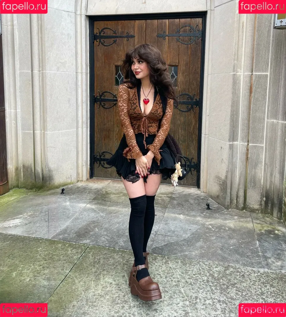 hellbabyeve Onlyfans Photo Gallery 