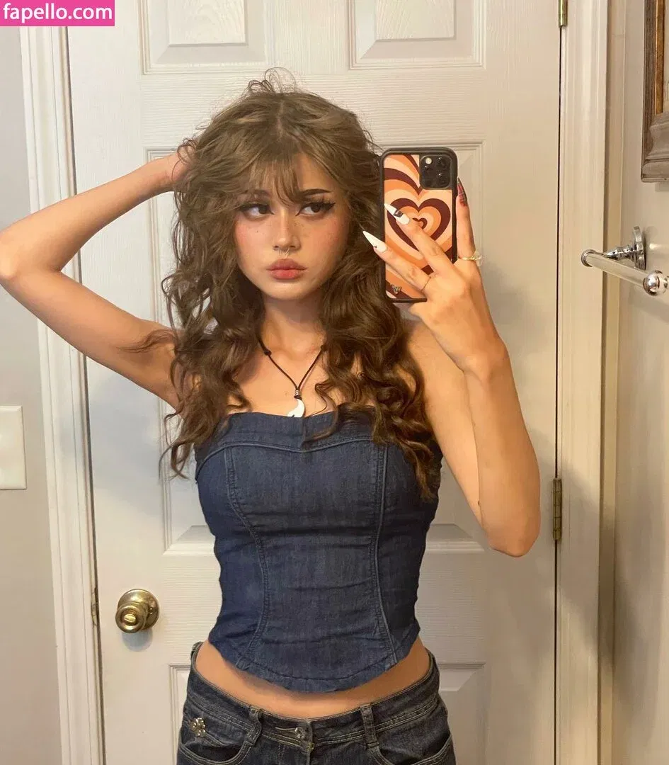 hellbabyeve Onlyfans Photo Gallery 