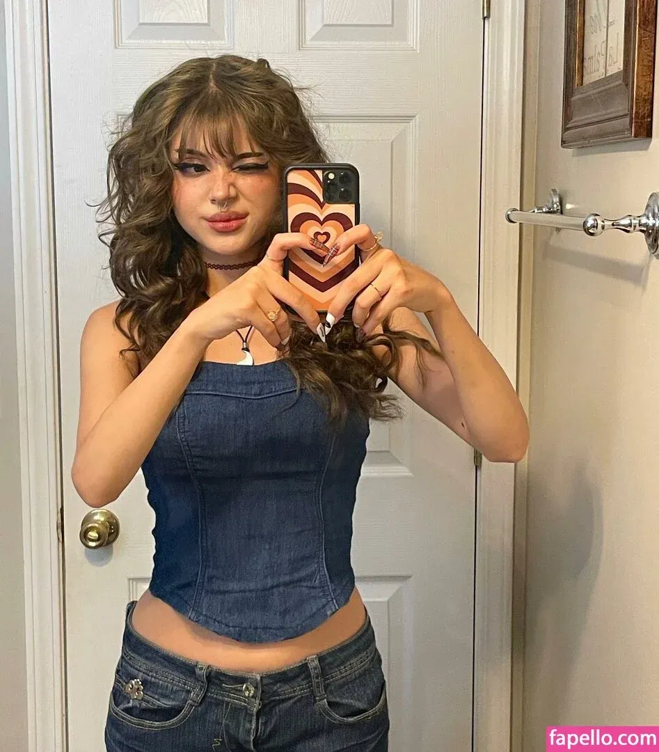 hellbabyeve Onlyfans Photo Gallery 