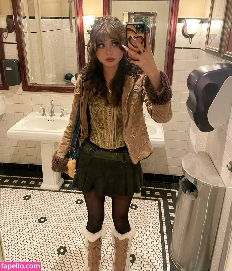 hellbabyeve Onlyfans Photo Gallery 