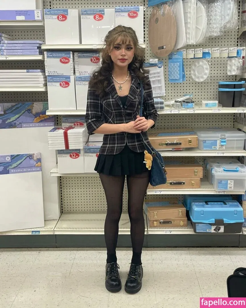 hellbabyeve Onlyfans Photo Gallery 