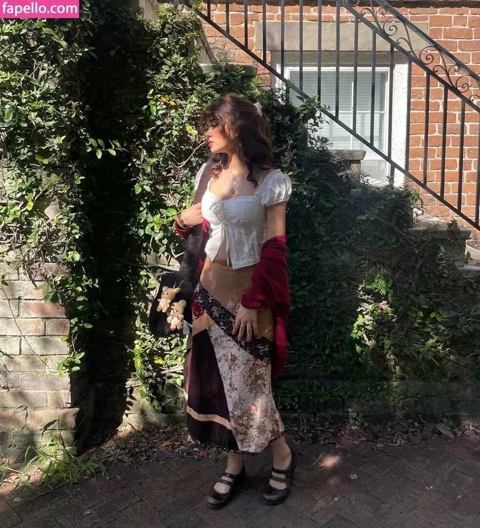 hellbabyeve Onlyfans Photo Gallery 