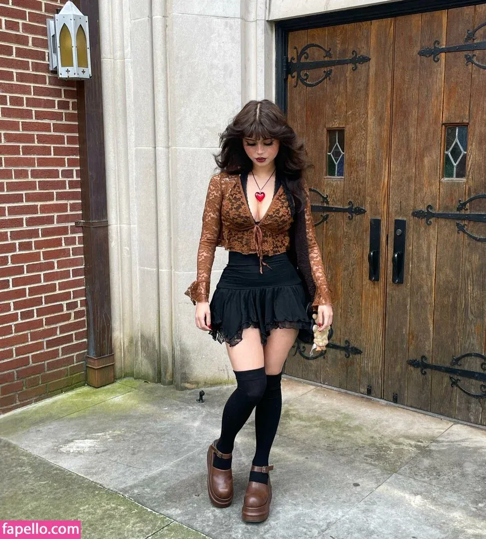 hellbabyeve Onlyfans Photo Gallery 