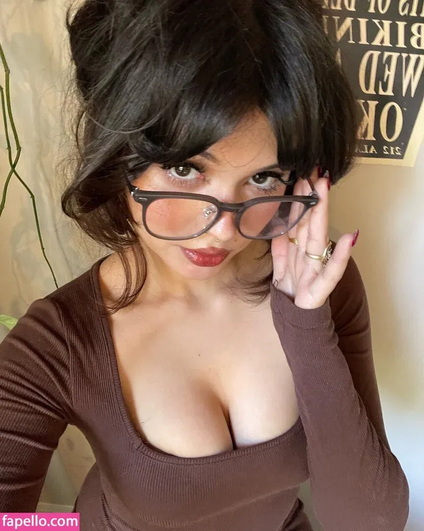 hellbabyeve Onlyfans Photo Gallery 