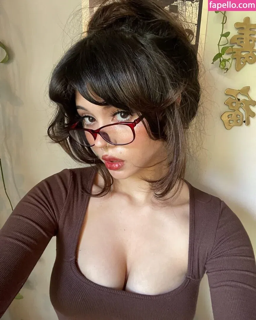 hellbabyeve Onlyfans Photo Gallery 