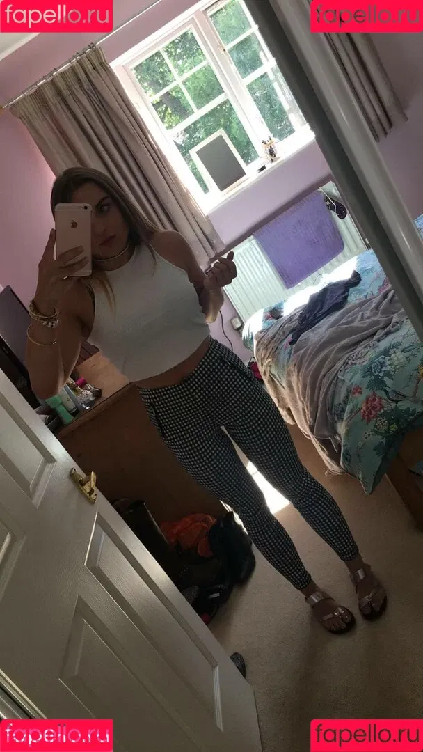 haryoungxo Onlyfans Photo Gallery 
