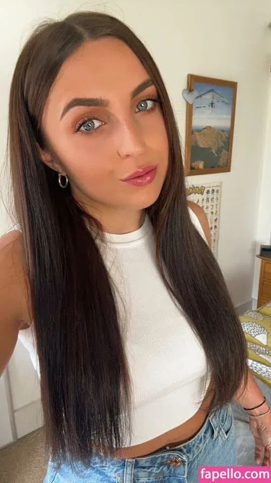 haryoungxo Onlyfans Photo Gallery 