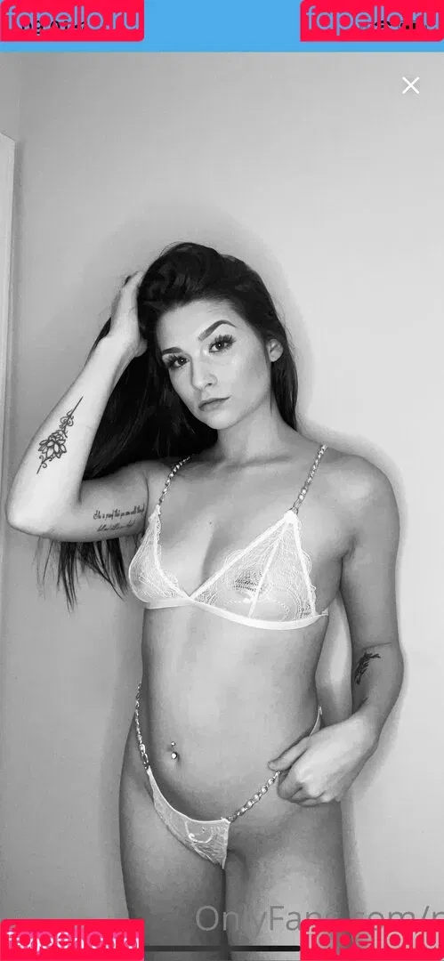 BabyNaomi Onlyfans Photo Gallery 