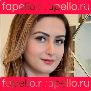 Zaara Yesmin Onlyfans Photo Gallery 