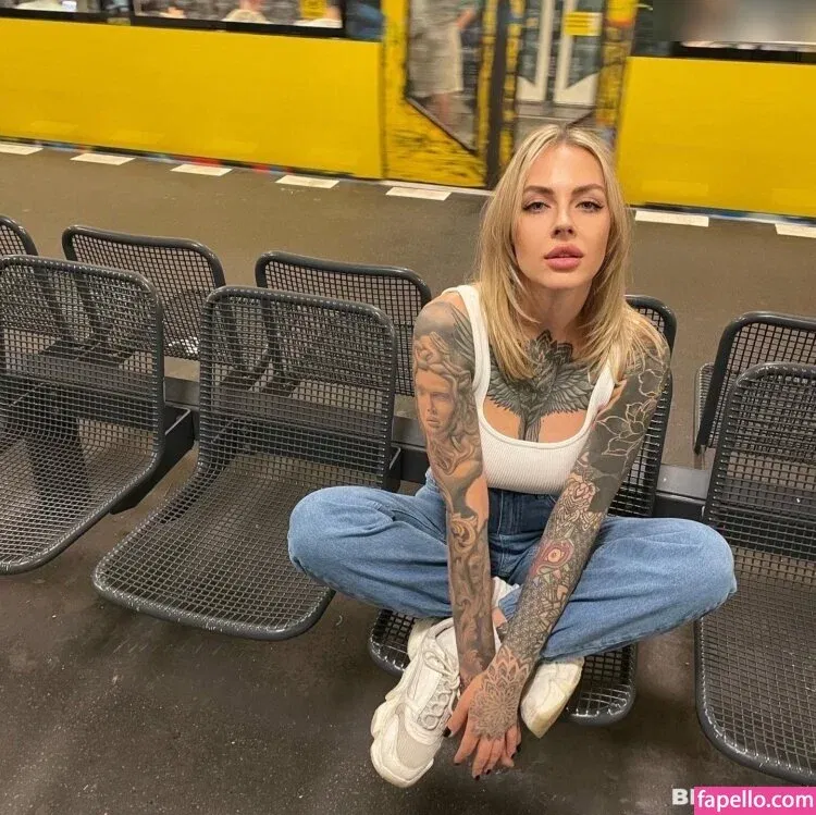 Liska Ruschnic Onlyfans Photo Gallery 