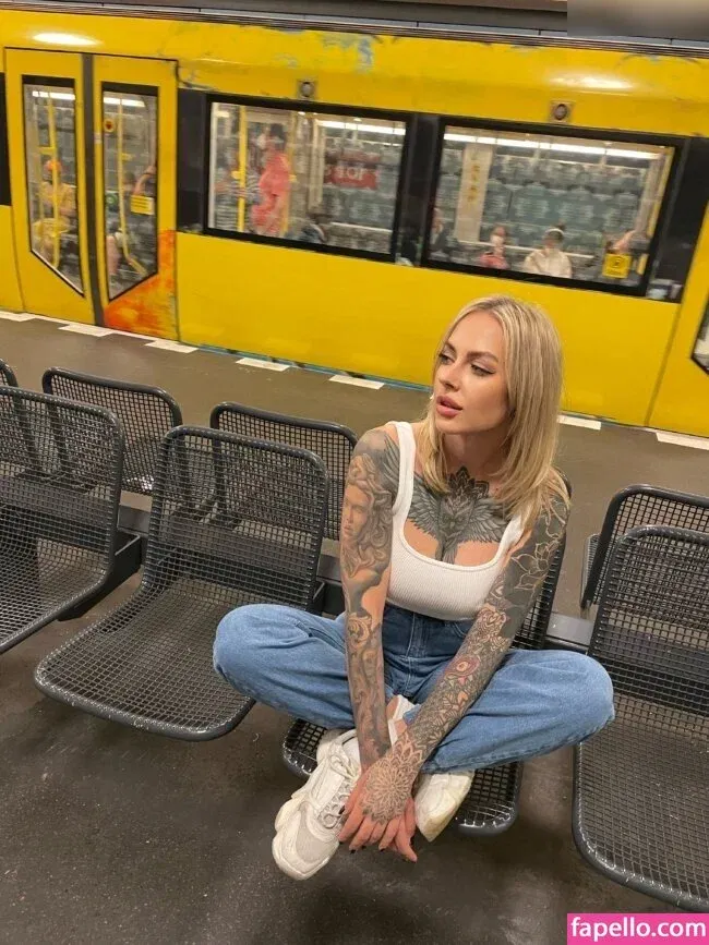 Liska Ruschnic Onlyfans Photo Gallery 