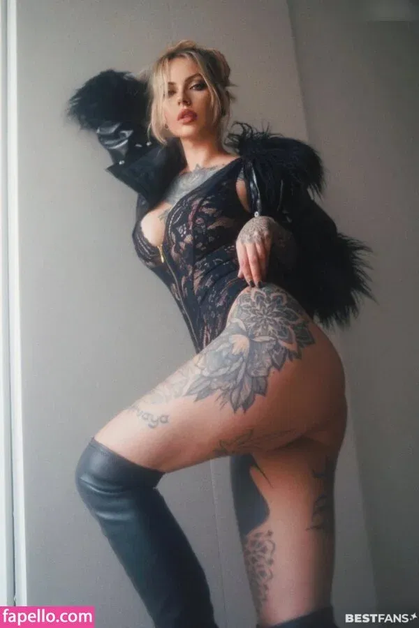 Liska Ruschnic Onlyfans Photo Gallery 