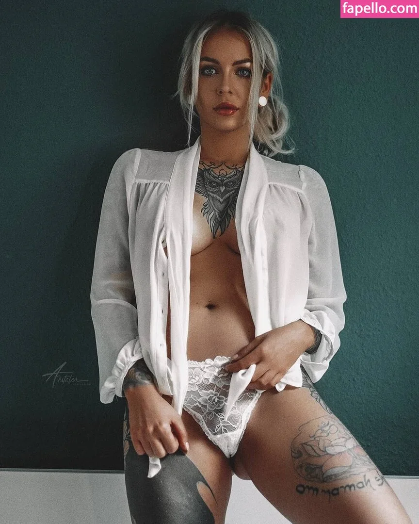 Liska Ruschnic Onlyfans Photo Gallery 