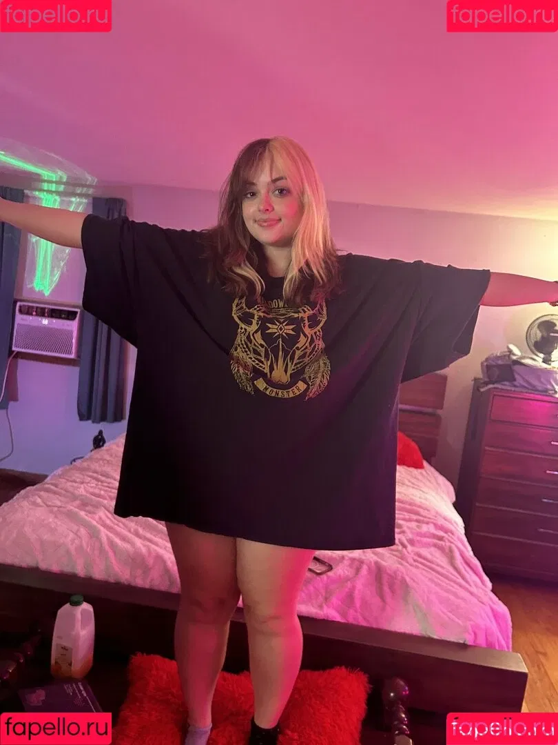 licibops Onlyfans Photo Gallery 