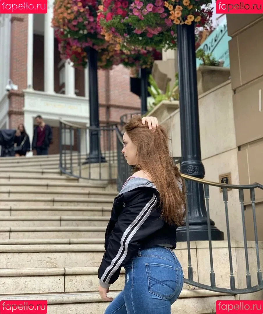 licibops Onlyfans Photo Gallery 