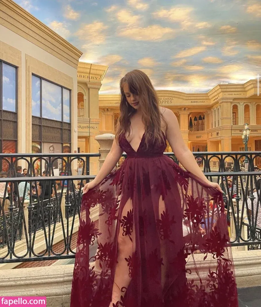 licibops Onlyfans Photo Gallery 