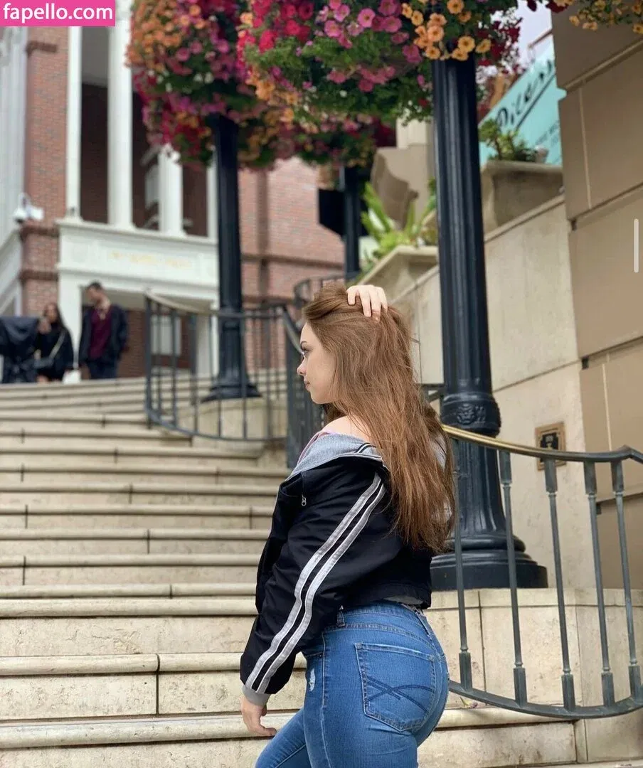 licibops Onlyfans Photo Gallery 