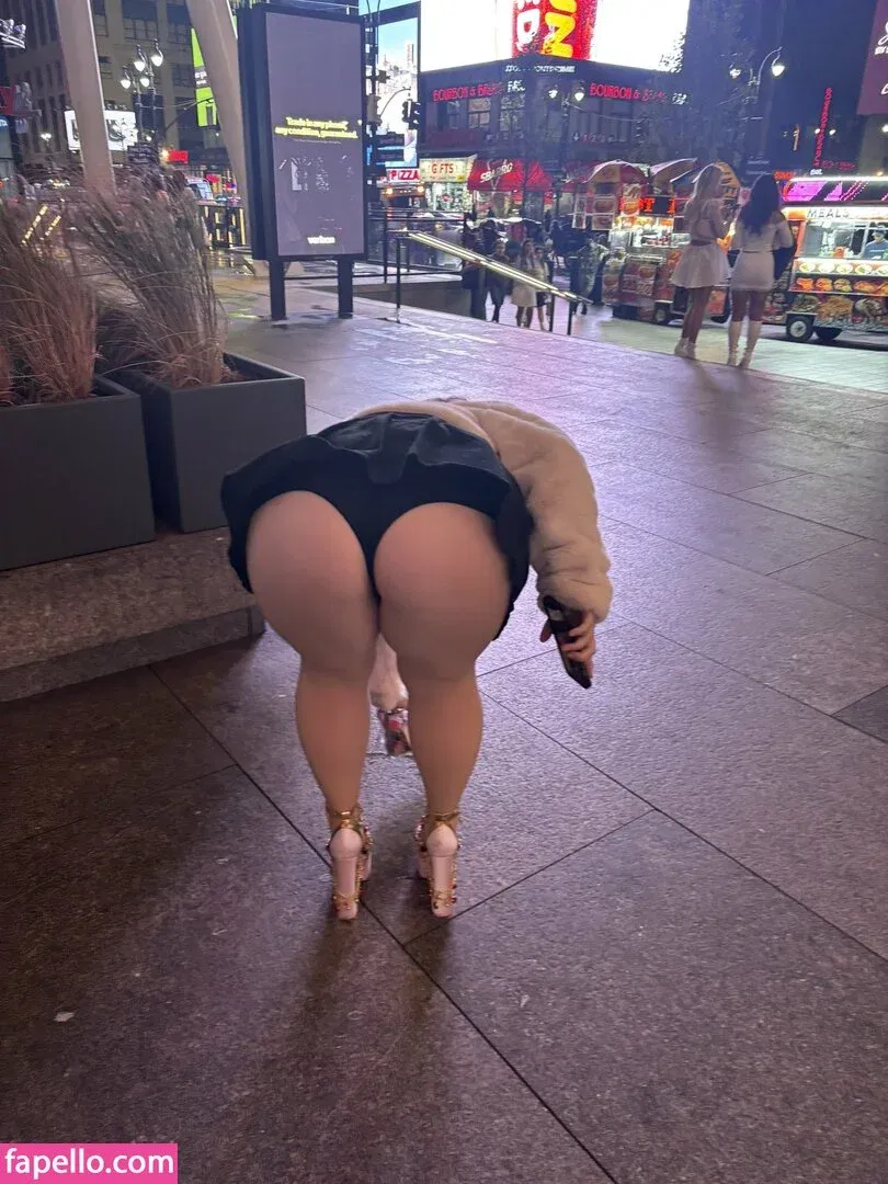 licibops Onlyfans Photo Gallery 