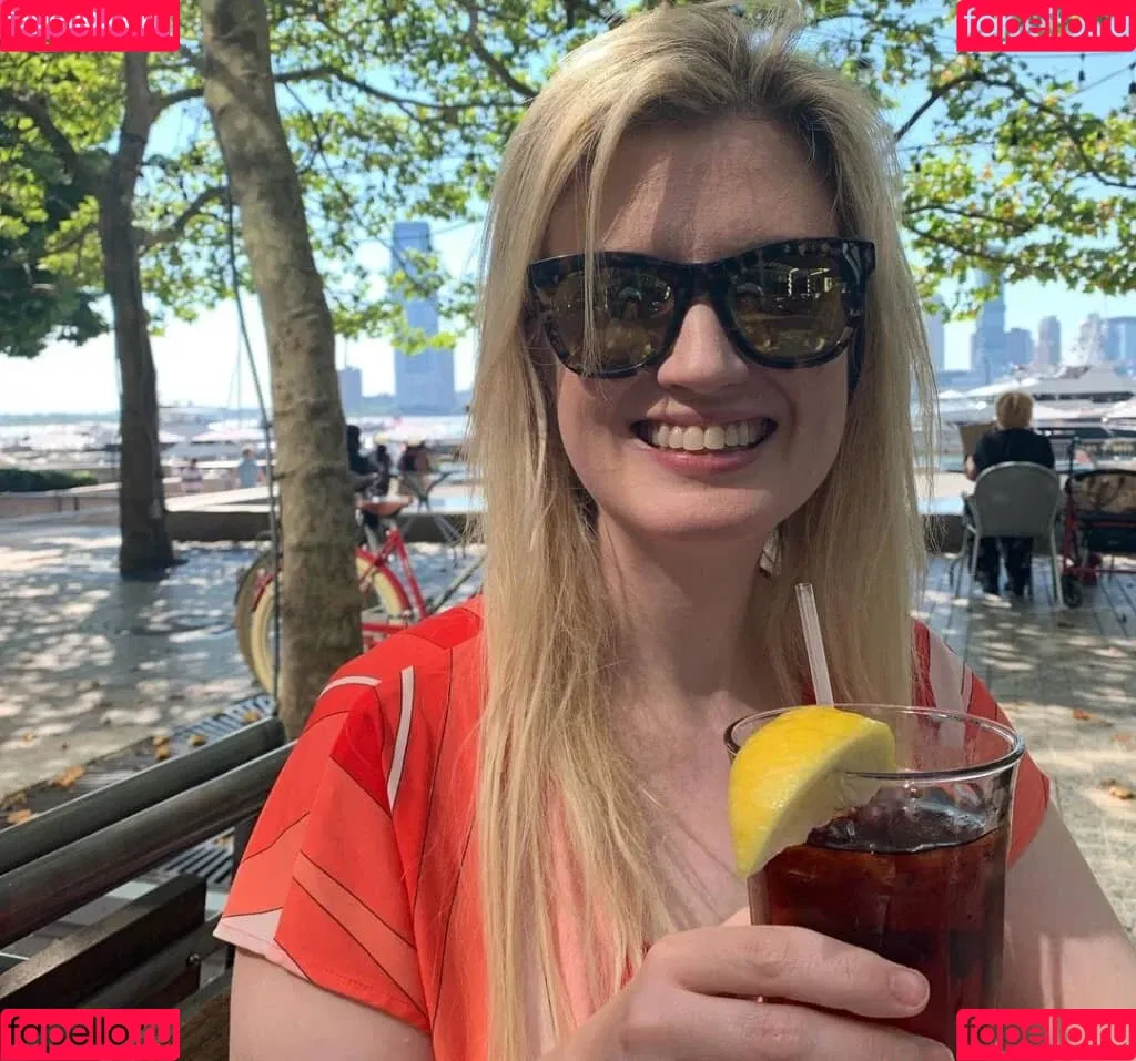 Grace Randolph Onlyfans Photo Gallery 