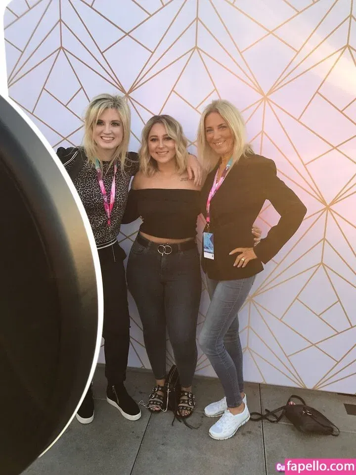 Grace Randolph Onlyfans Photo Gallery 