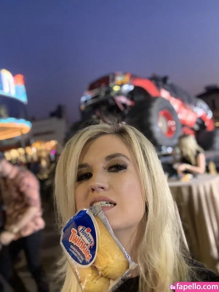 Grace Randolph Onlyfans Photo Gallery 