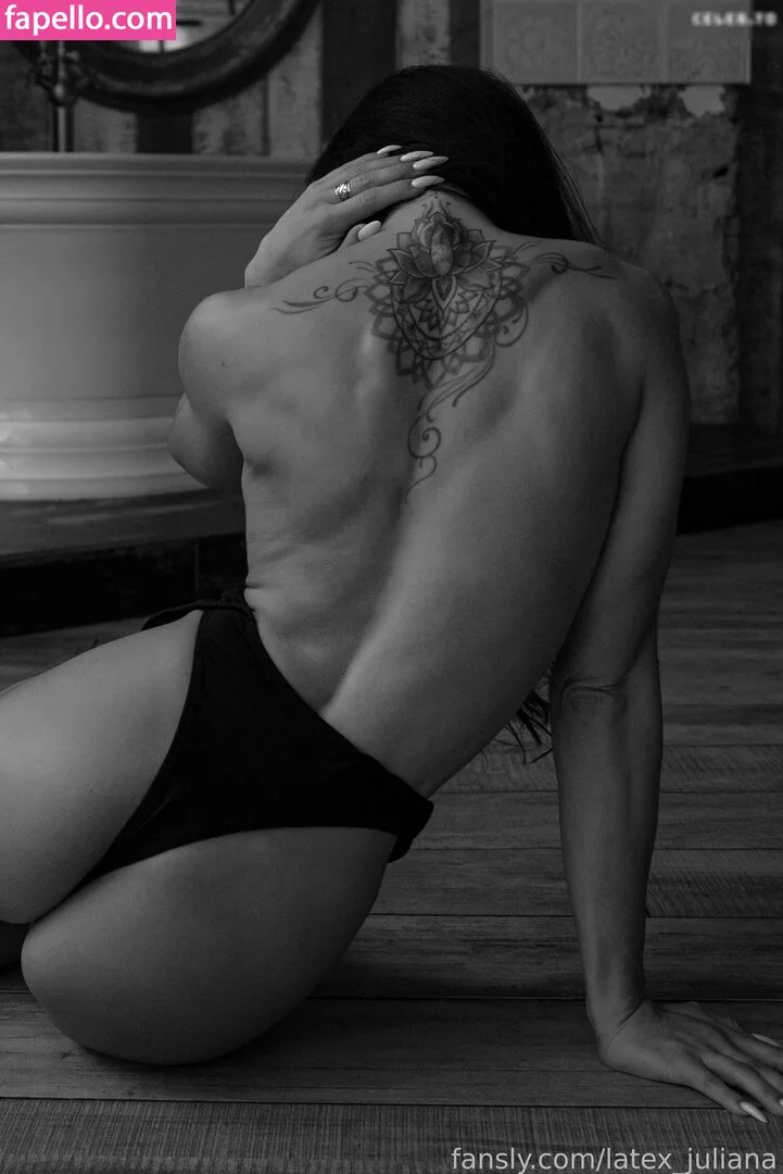 Latex Juliana Onlyfans Photo Gallery 