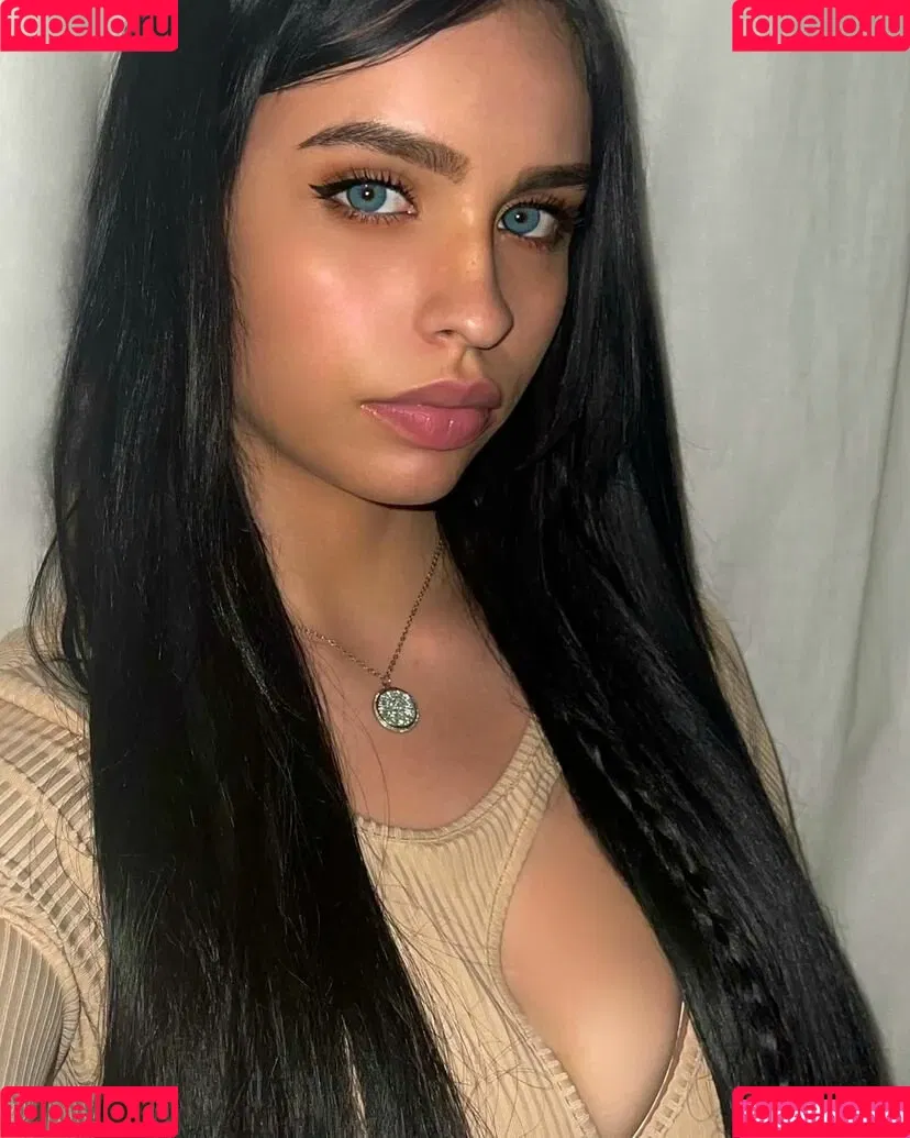 Avylynnet Onlyfans Photo Gallery 