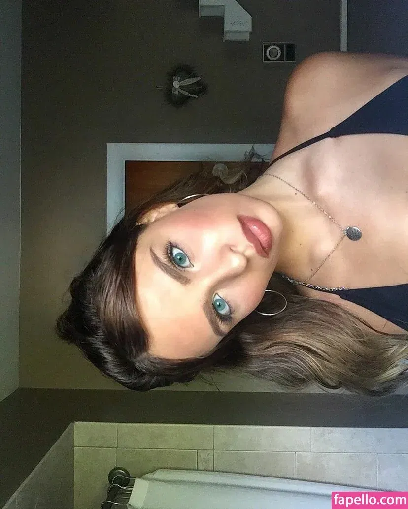 Avylynnet Onlyfans Photo Gallery 