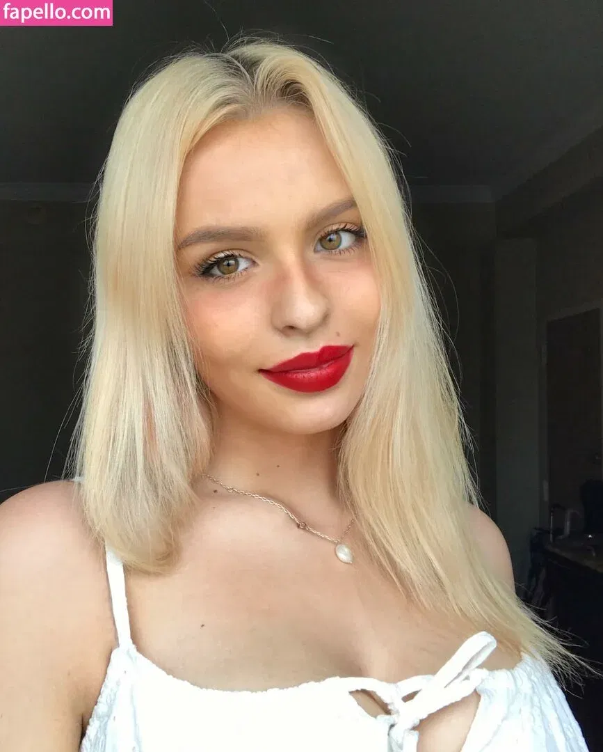 Avylynnet Onlyfans Photo Gallery 