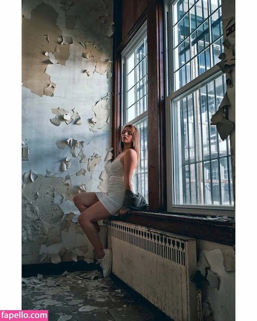 Avylynnet Onlyfans Photo Gallery 