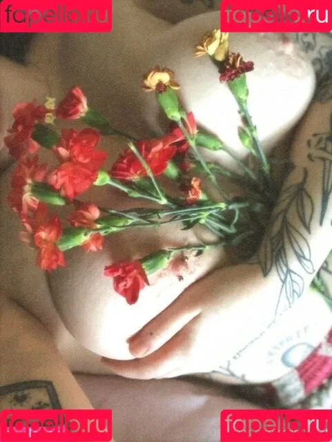 arianalgrande Onlyfans Photo Gallery 
