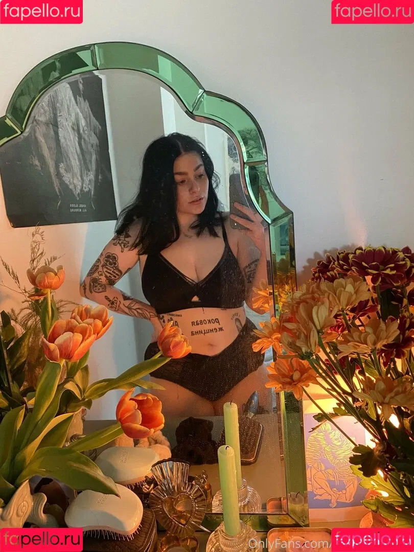arianalgrande Onlyfans Photo Gallery 