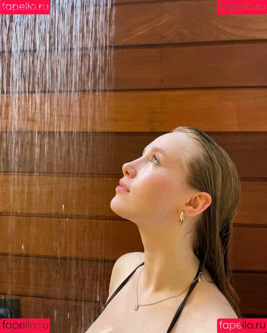 Allison Gold Onlyfans Photo Gallery 