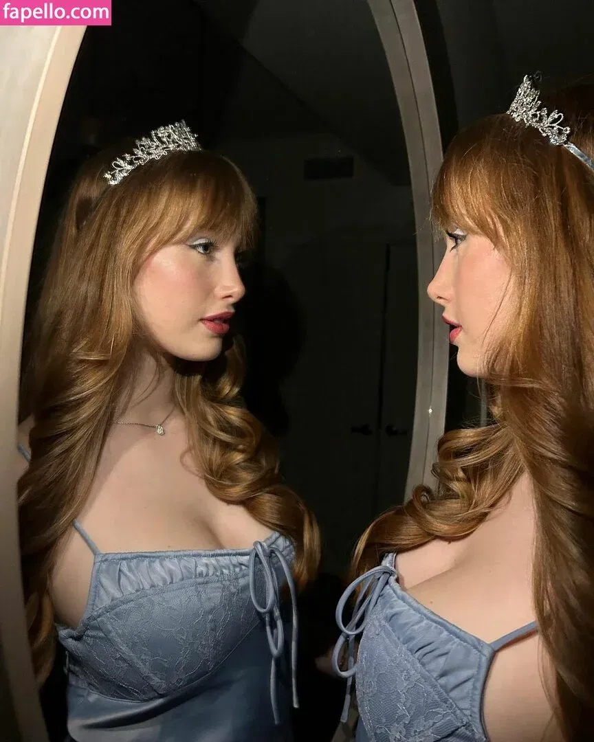 Allison Gold Onlyfans Photo Gallery 