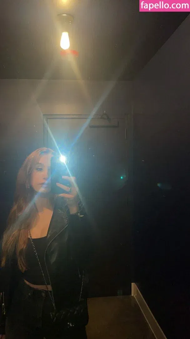 Allison Gold Onlyfans Photo Gallery 