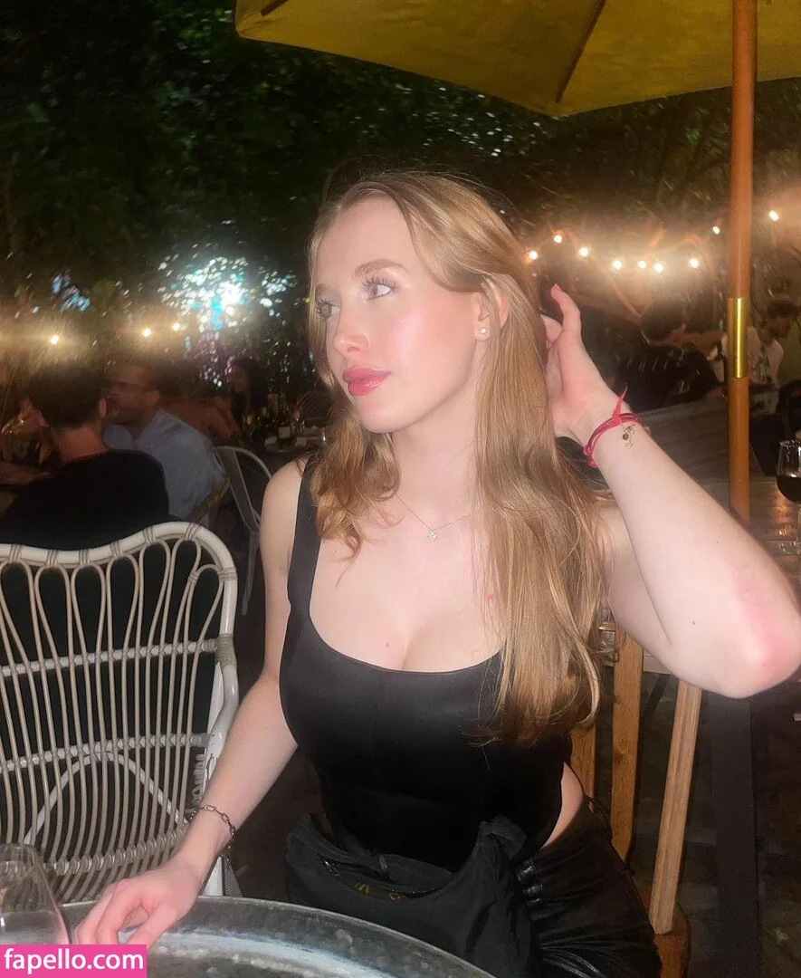 Allison Gold Onlyfans Photo Gallery 