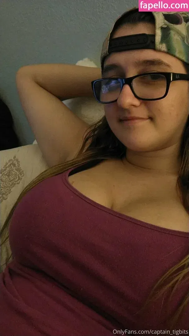 Captain TigBits Onlyfans Photo Gallery 