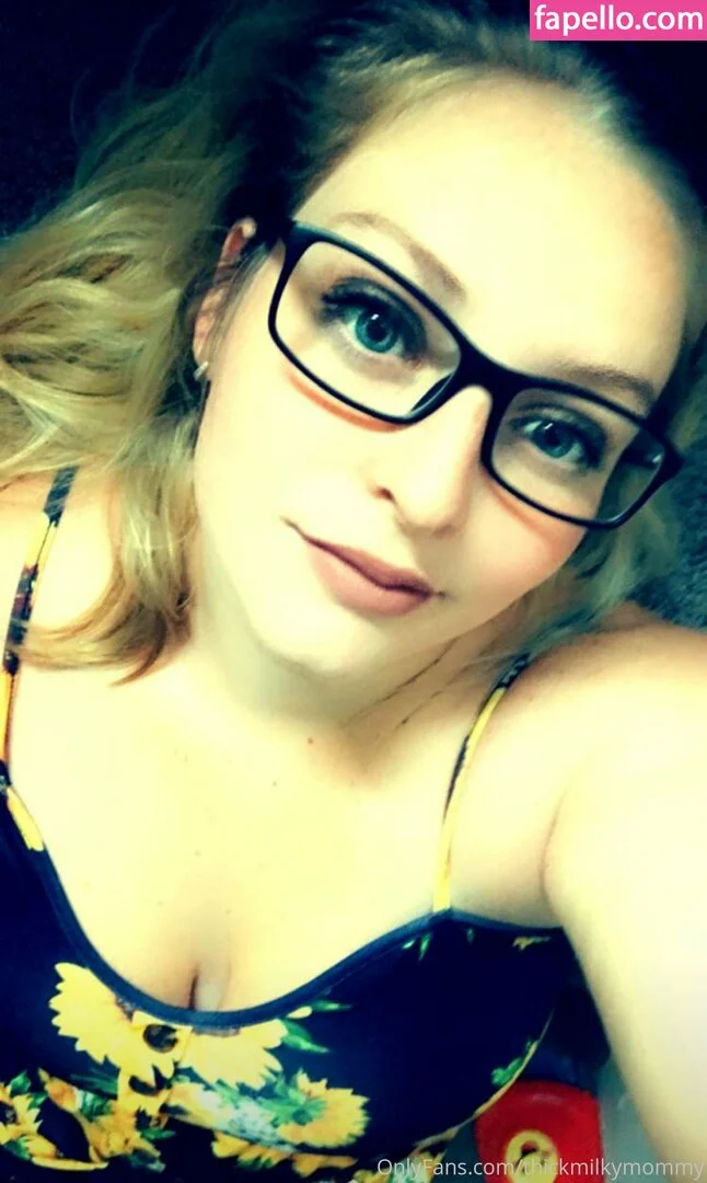 thickmilkymommy Onlyfans Photo Gallery 