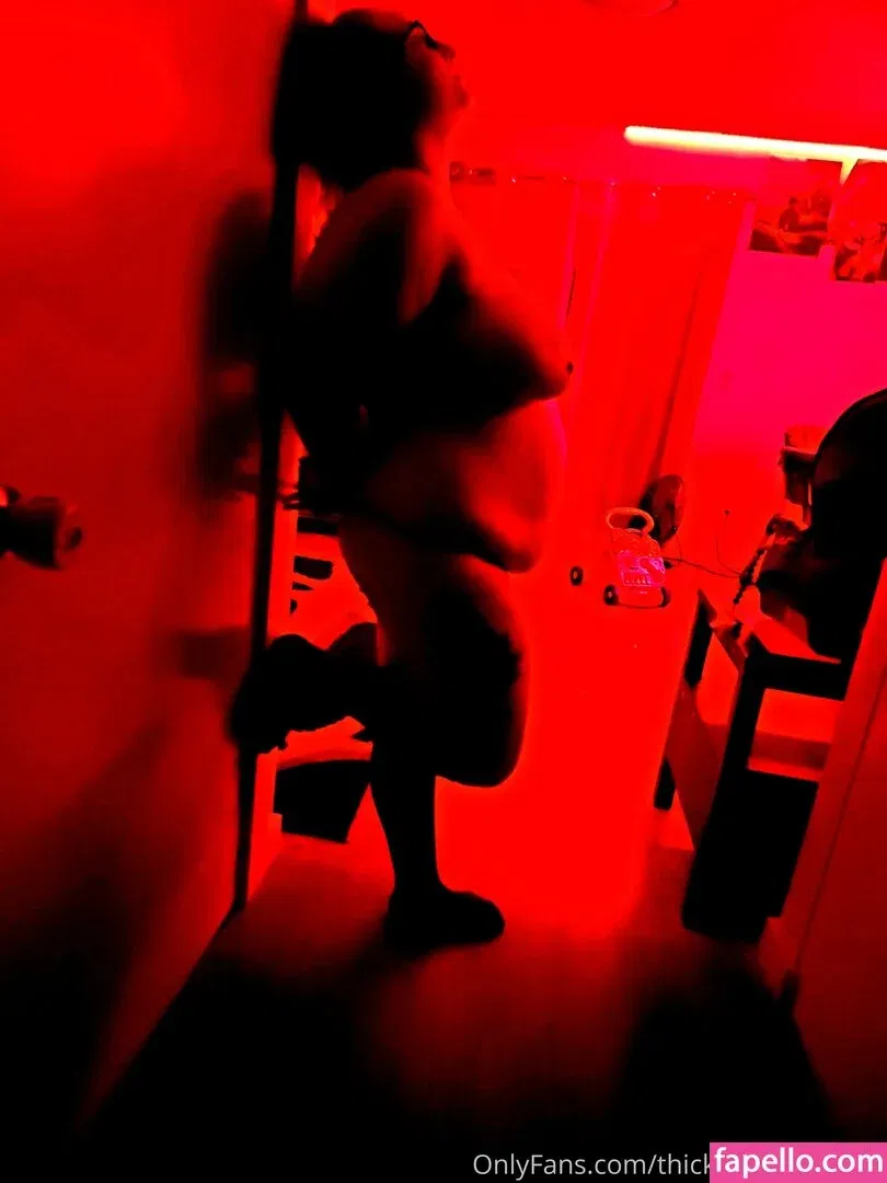 thickmilkymommy Onlyfans Photo Gallery 