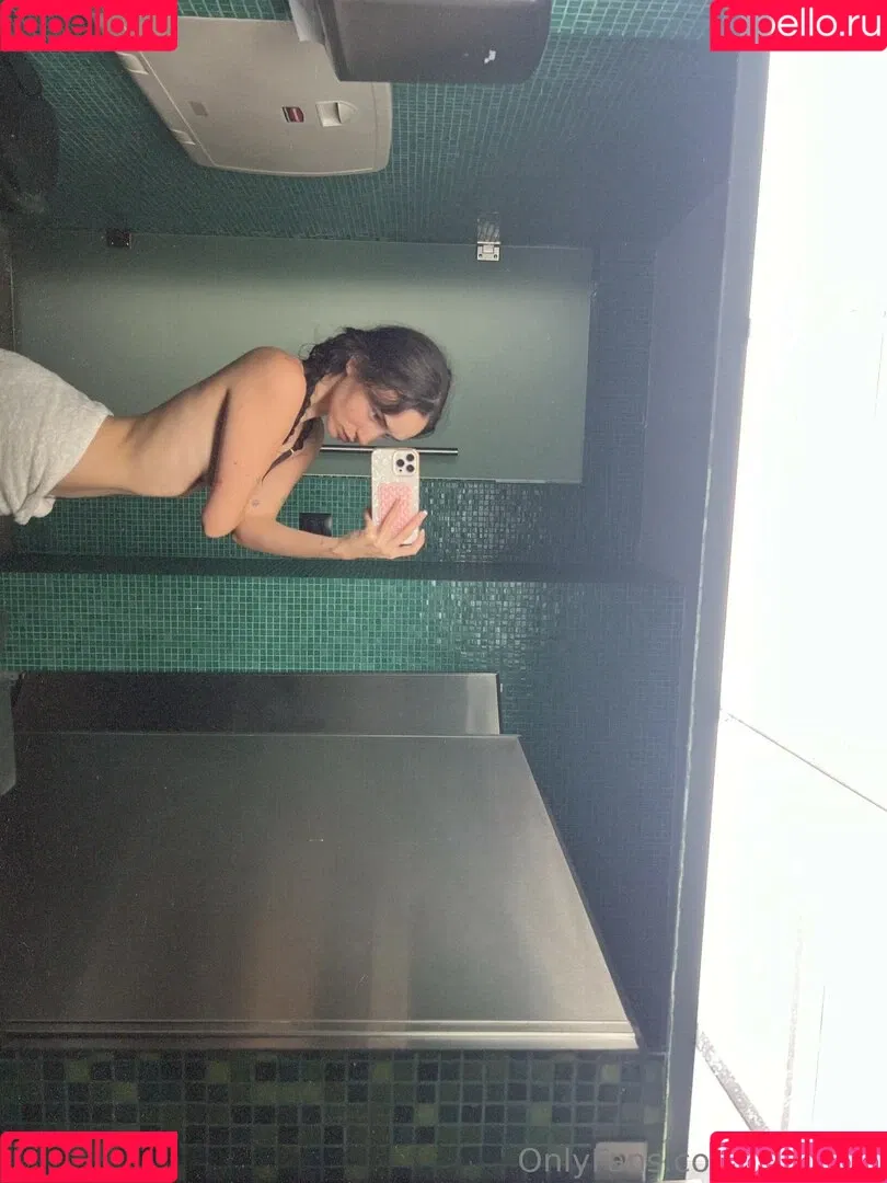 Tutyzulu Onlyfans Photo Gallery 