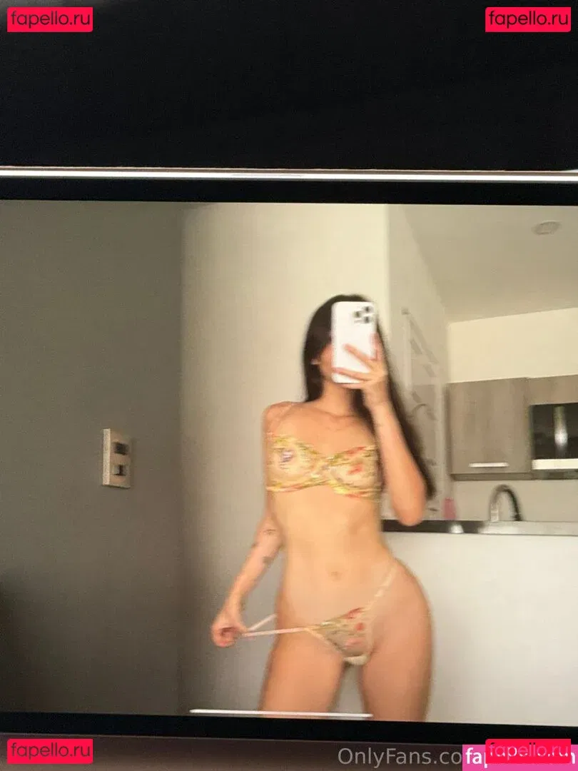 Tutyzulu Onlyfans Photo Gallery 