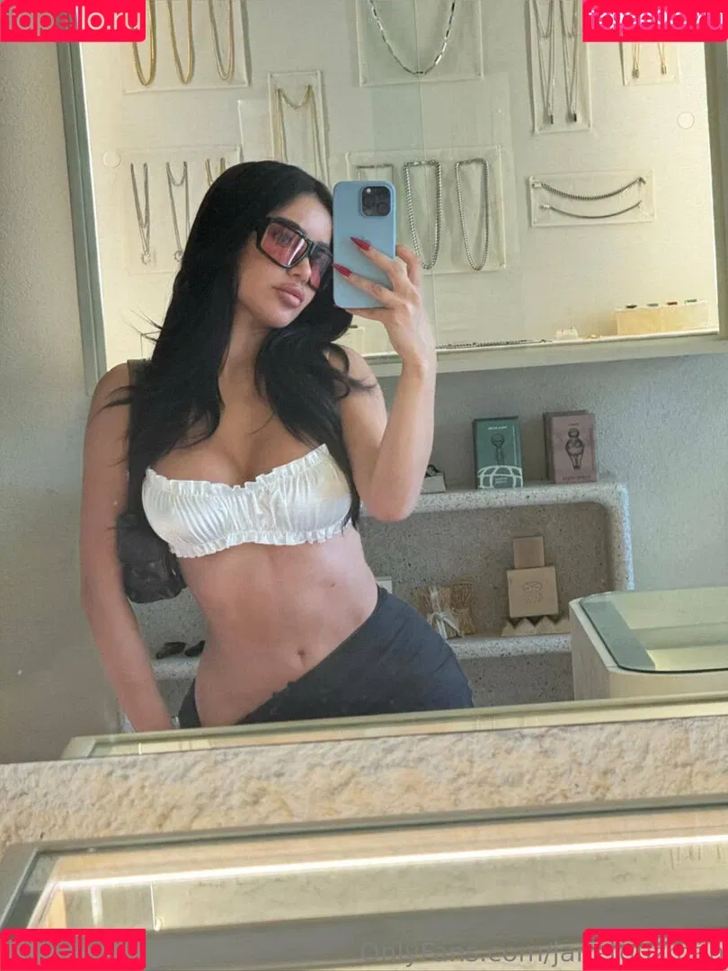 Janet Guzman Onlyfans Photo Gallery 
